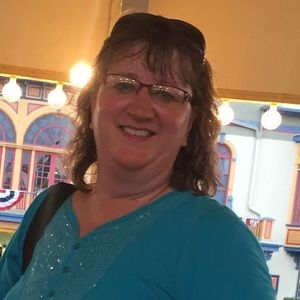 Meet your Posher, Floanne